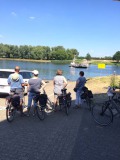Wachten op het pontje