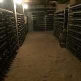 Rijpen op fles in de catacomben van de fabriek