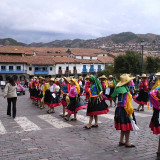 Danswedstrijd op Plaza Armas Cuszco